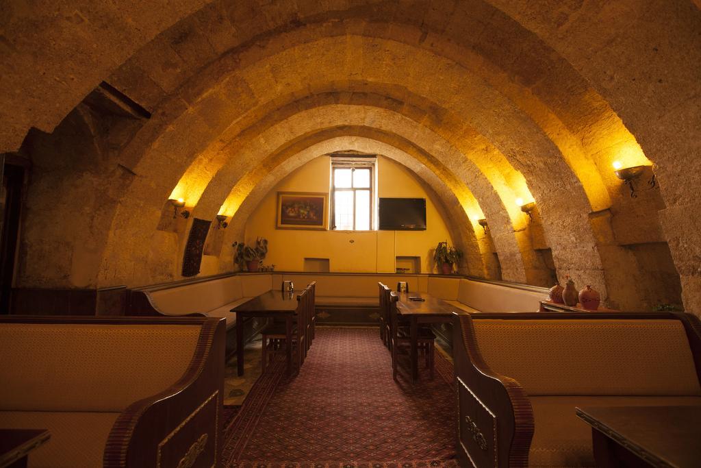 Cappadocia Palace Hotel อูร์กุบ ภายนอก รูปภาพ