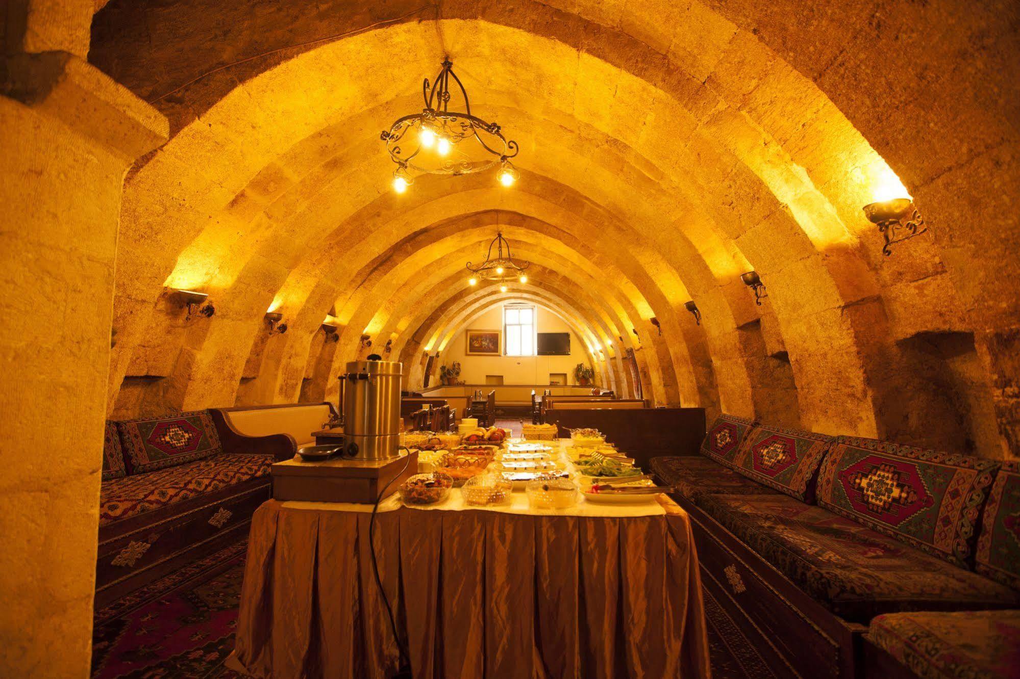 Cappadocia Palace Hotel อูร์กุบ ภายนอก รูปภาพ